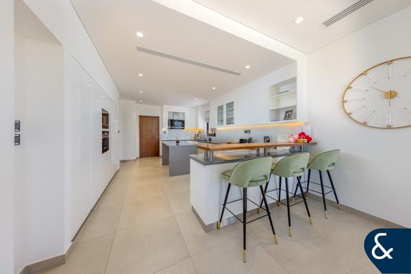 Exclusive | Upgraded | Vacant | 5 Bedroom